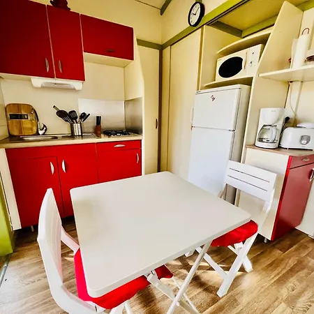 N Confort à Deux Pas Des Plages Chalé *