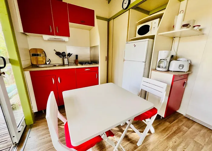 N Confort A Deux Pas Des Plages 木屋 *